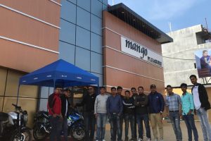 सुजुकी मोटरसाइकल बिक्रेता मोडर्न बाइक सेंन्टरले आफ्ना ग्राहकलाई म्याङ्गो हलमा देखायो ‘घामड शेरे’