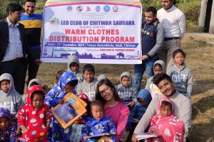 लियो क्लब अफ चितवन सौराहाद्धारा माडीका चेपाङ समुदायलाइ न्यानो कपडा र स्टेशनरी बितरण