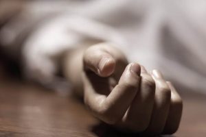 भारतमा कोरोनाको आशंकामा एक युवाद्वारा आत्महत्या