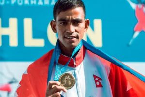 पुरानो साइकल र मागेको पोसाकले जित्यो स्वर्णपदक