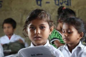 चिसो बढेपछि दुई गाउँपालिकाका विद्यालय बन्द
