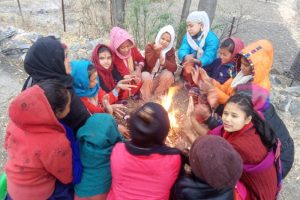 हिमपातमा आगो बालेरै वार्षिक परीक्षा सञ्चालन