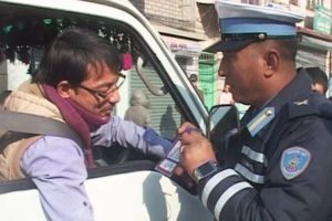 गैरकानुनी रुपमा यात्रु बोक्ने चौध निजी सवारीसाधन कारबाहीमा