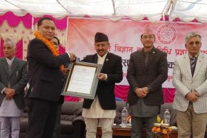 कुलमान घिसिङलाई ‘नास्ट प्रविधि पुरस्कार’