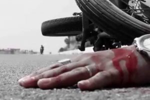 बस र स्कुटर एक आपसमा ठक्कर खादा स्कुटरमा सवार ३ जनाको मृत्यु