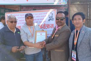 रत्ननगर महोत्सव परिसरमा रक्तदान, बिहीबार समापन हुने