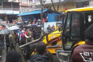 सडक बनाउने क्रममा झडप भएपछि बाह्रबिसे बजारमा निषेधाज्ञा जारी