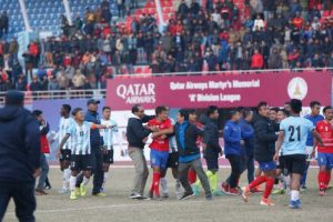 खेल मैदानमा हात हालाहाल भएपछि एन्फाद्वारा मछिन्द्र र मनाङका खेलाडीलाई प्रतिबन्ध