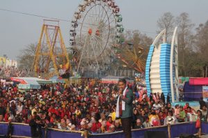 गैँडाकोट महोत्सवमा दर्शकको उत्साह थपिँदै, सोमबार समापन हुने