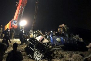 पाकिस्तानमा रेल र बस ठोक्किँदा ३० को मृत्यु