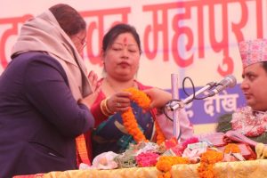 महिला संघ चितवनबाट रंगशालालाई एक लाख ५१ हजार सहयोग