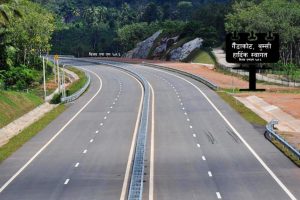 वैशाखभित्र पूरा हुँदै भैरहवा–लुम्बिनी–तौलिहवा सडक