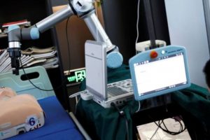 इजरायलमा रोबोटबाट कोरोना संक्रमितको उपचार