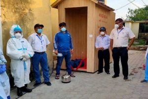 धनगढीमा उपचाररत एक कोरोना संक्रमित निको भएर घर फर्किए