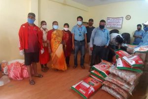 रत्ननगर १ मा २३६ परिवारलाई राहत वितरण सुरु