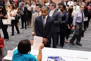 अमेरिकामा दुई करोड ६० लाखले भरे बेरोजगार भत्ताको फाराम