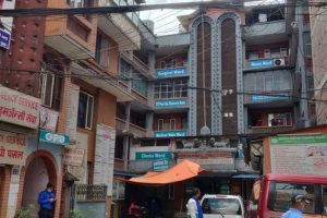 सेवा शुल्क बढी लिएपछि मनमोहन अस्पताललाई कारबाही