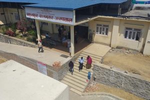 रत्ननगरमा काेराेना देखिएसंगै दुई वडाका संघसंस्था र अस्पतालमा आकस्मिक बाहेकका सेवा बन्द