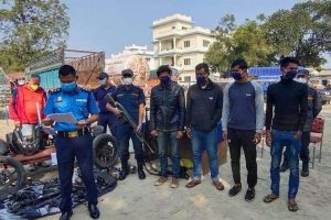 मोटरसाइकल चोरी गर्ने सात पक्राउ