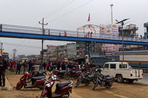 चितवनको पहिलो आकाशे पुलको उद्धघाटन, “लौरीघोल वीच” बनाउने मेयर वनको घोषणा
