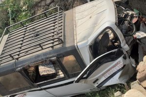 चितवनमा म्याजिक आफै अनियन्त्रित भई खाल्डोमा खस्यो, दुईको मृत्यु, सात जना घाईते