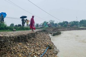 माडीको चितई खोलामा आएको बाढीले स्टार स्पोर्ट्स क्लबको खेलमैदान बगायो