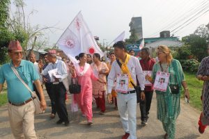 एमाले रत्ननगरको घरदैलोमा उत्साहजनक सहभागिता