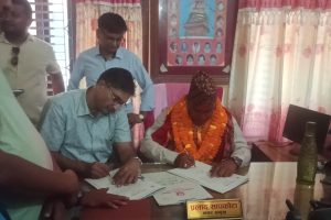 रत्ननगरमा पदभार ग्रहण गर्दै नव नियुक्त नगर प्रमुख सापकोटाले गरे ४ निर्णय