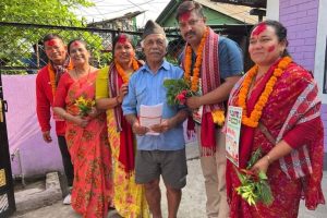 आंँपटारीका भुमिहिन भन्छन ः हामीलाई रेनु दाहाल चाहिन्छ , हामीलाई मनोज रानाभाट चाहिन्छ ं