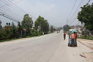 बन्दमा सवारी चलाएकाे भन्दै ताेडफाेड, बन्दकर्ता चितवन प्रहरीकाे नियन्त्रणमा