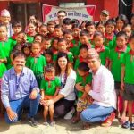 नेपाल बाल संगठनद्वारा चेपाङ बालबालिकाहरुलाई कपडा बितरण