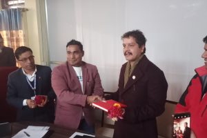 सांसद ढकाललाई रत्ननगर नगरपालिकाको सम्मान, नीति र थिति बनाउने काममा लागिपर्छु : सांसद ढकाल